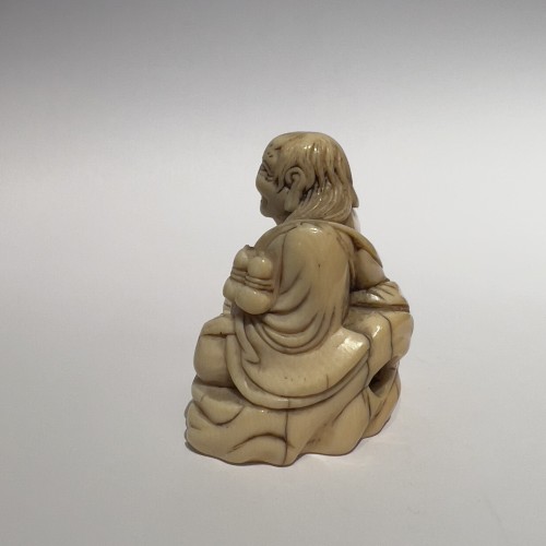 Netsuke representind a rakan, Japan  Edo periid 18th Century  - Asian Works of Art Style 