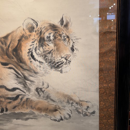 Ohashi Suiseki,  Resting tiger, watercolor on silk, circa 1900 - Asian Works of Art Style 