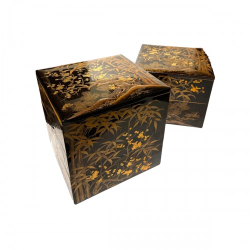 Japanese  lacquer box, Meiji period, 19th century 