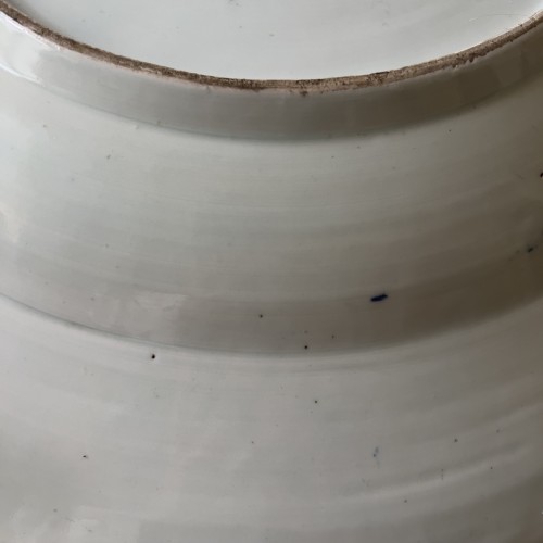 17th century - Large Porcelain Dish, Japan circa 1670-1680