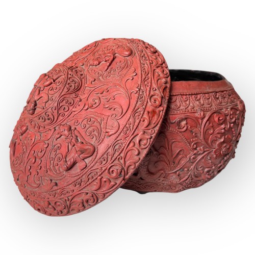 19th century - Large Arakan Lacquer Box, 1Burma 9th Century