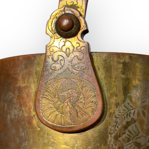 Antiquités - Set of Buddhist ritual pourers in gilded copper  Japan, Edo1603–1868