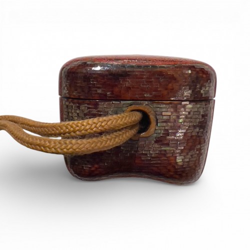 inro, late 17th–early 18th century, with four compartments and a lacquered lid. - 