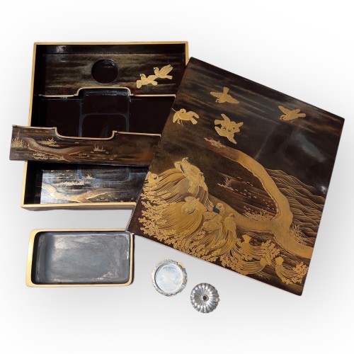 Asian Works of Art  - Suzuribako lacquer writing box with sparrows by the water’s edge, Japan late Edo-Meiji