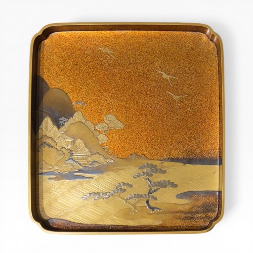 Suzuribako with horagai shell trumpet and pavilion landscape Japan Edo - 