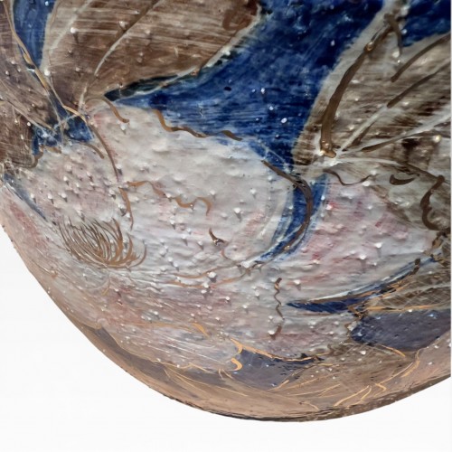 Kyoko Shimada, grande coupe en céramique à décor floral et fond or et argent - 