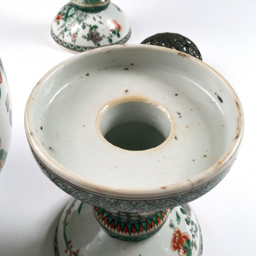 XIXe siècle - Chine, paire de lanternes en porcelaine famille verte, XIXe siècle