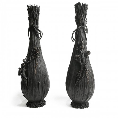 Japon, paire de vases en bronze par Oshima Joun, époque Meiji