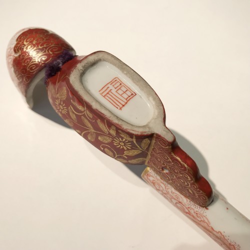 19th century - Erotic Kutani porcelain yatate ( portable inkwell), Japan 19thc