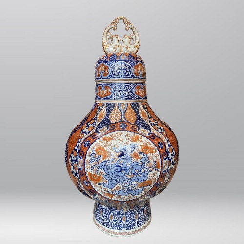 Grand vase en porcelaine de Arita à décor Imari, Japon époque Meiji - Arts d