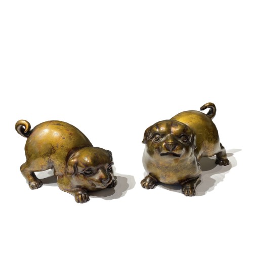 Japon, paire de chiots en bronze, époque Meiji