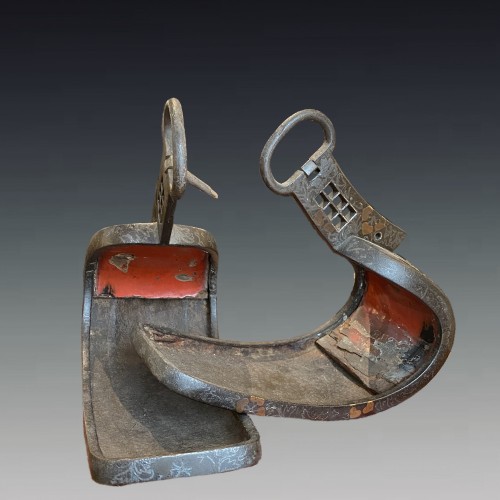 18th century - Pair of Abumi (Japanese stirrups), Japan Edo period, 18th century