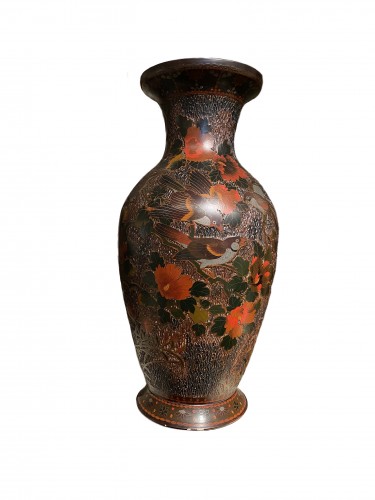 Paire de grands vases en cloisonné de laque sur porcelaine, Japon époque Meiji - Arts d