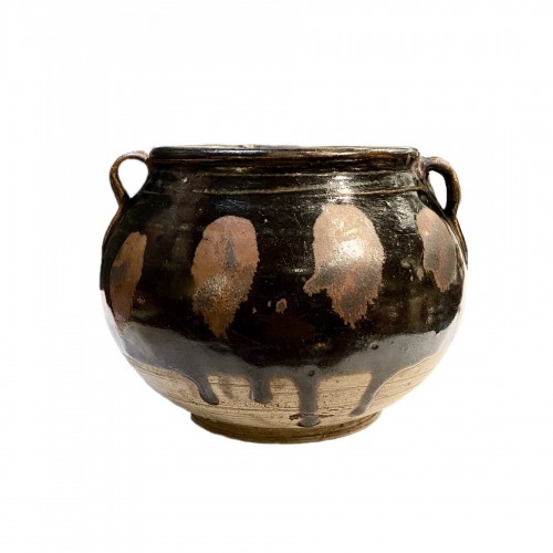 A Russet-Spashed Black Glazed Twin Handled Jar, China Northern Song-Jin 