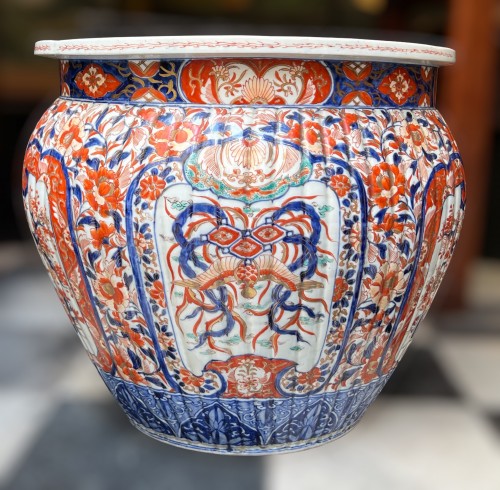 Asian Works of Art  - Japan , Large Imari planter, Meiji Period, 19th Century 