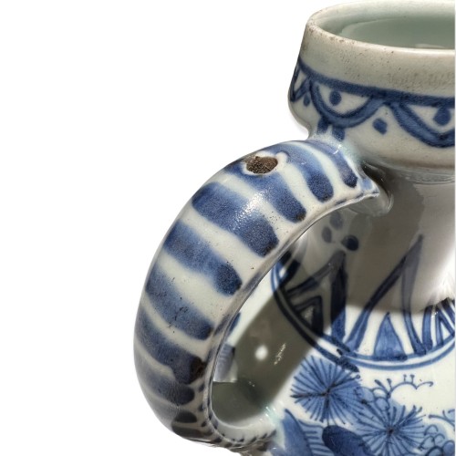 Asian Works of Art  - Blue white porcelain ewer, Arita, circa 1660-1680.