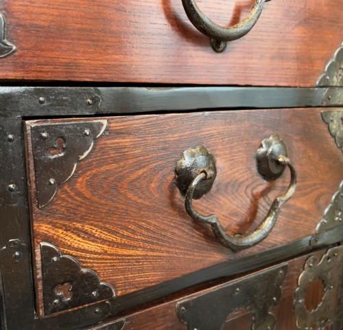 Commode Isho dansu, région de Sendai, Japon période Meiji, XIXe siècle. - Arts d