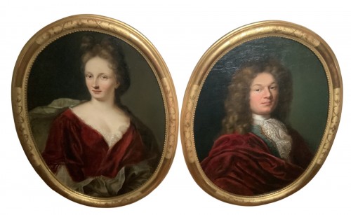 Deux portraits formant paire d’un couple aristocratique, école française du XVIIIe siècle