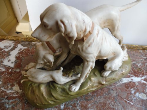 Sujet en porcelaine Royal Dux - Setters à la chasse au lièvre - Danièle Fontaine Antiquaire
