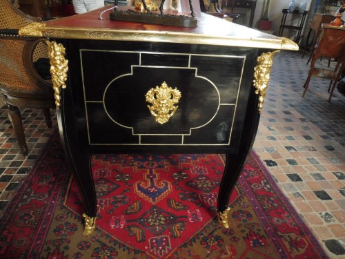 French Regence - French Regence Bureau plat in ebony veneer inlaid with brass