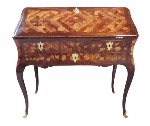 Bureau de pente d'époque Louis XV - Attribué à Pierre Fléchy maître en 1756