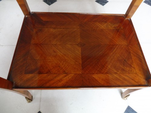 Transition - Petite table écritoire, travail de l'Est de la France d'époque Transition