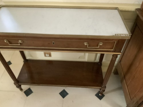 Console en acajou, époque Louis XVI - Mobilier Style Louis XVI