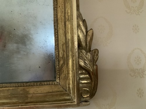 Miroir à fronton en bois doré, époque Louis XVI - Danièle Fontaine Antiquaire