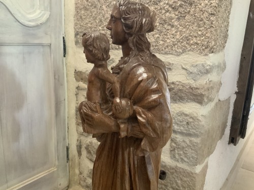 Vierge à l’enfant XVIIe en chêne sculpté en ronde bosse - Danièle Fontaine Antiquaire
