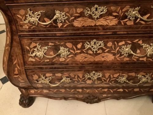 Commode LXV baroque , Hollande XVIIIe - Danièle Fontaine Antiquaire