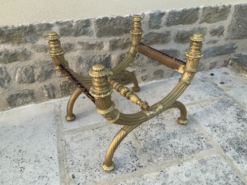Seating  - Gilded wood ceremonial stool