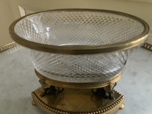 XIXe siècle - Ccentre de table en bronze doré et cristal