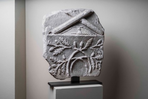 Sculpture  - Marble relief representing the Coat of Arms of Sixtus IV Della Rovere - 15th century