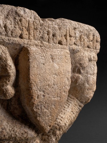 Sculpture  - Romanesque capital with sirens - France, 13th century