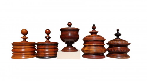 Collection de cinq pots à tabac hollandais du XIXe siècle