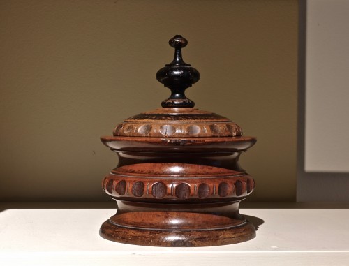 XIXe siècle - Collection de cinq pots à tabac hollandais du XIXe siècle