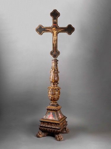 Antiquités - Renaissance candelabrum and Crucifixion - Umbria 16th century