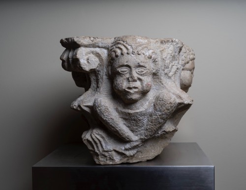 Sculpture Sculpture en pierre - Chapiteau roman représentant quatre Africains - Pouilles, XIIIe siècle
