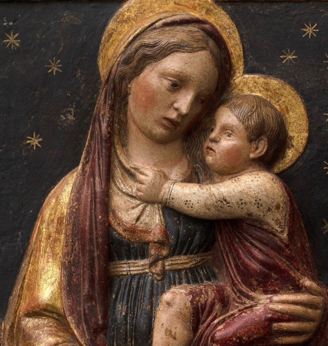 Sculpture  - Vierge à l'Enfant relief du XVe siècle, attribué à Domenico di Paris