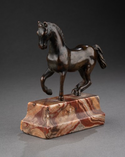 Sculpture Sculpture en Bronze - Cheval en marche, Italie du XVIIIe siècle