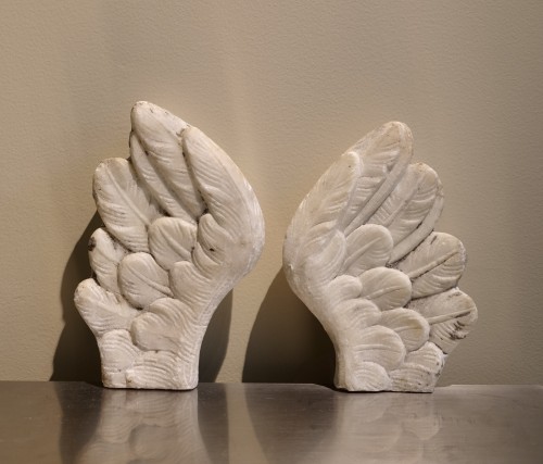 Pair of Marble Wings, Italy 18th century - Sculpture Style Louis XIV