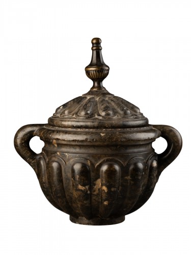 Pot Renaissance à décor godronné - Venise, XVIe siècle