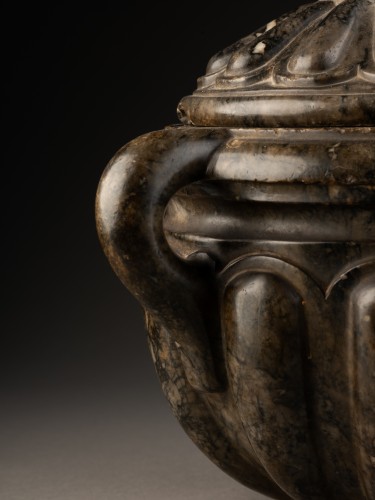 XVIe siècle et avant - Pot Renaissance à décor godronné - Venise, XVIe siècle