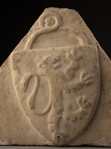 Gothic Armorial Shield - Tuscany, First half of the 14th century - Sculpture Style Middle age