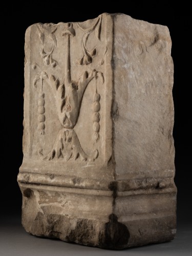 Sculpture  - Fragment de pilastre Renaissance - XVI siècle