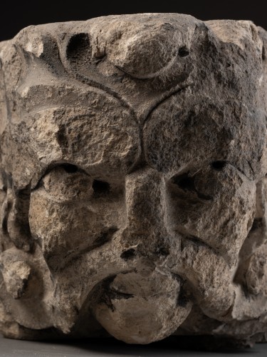 Corbeau à masque feuillu dit « Green Man » - France XIVe siècle - Dei Bardi Art