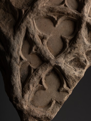 Sculpture Sculpture en pierre - Fragment gothique - France, XIVe siècle