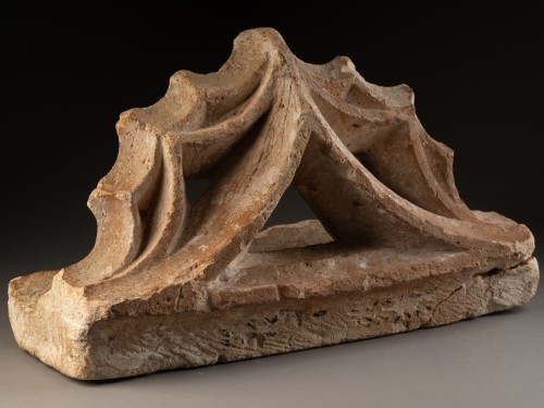 Trilobed Gable with Plain Copings, France 14th–15th century - Sculpture Style Middle age
