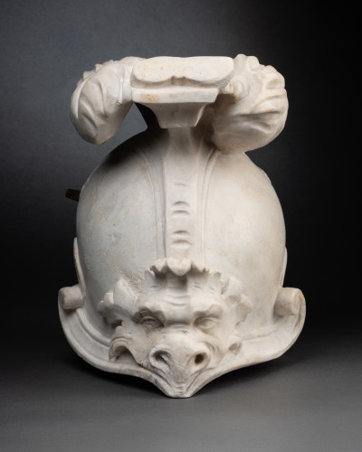 XVIIe siècle - Casque en marbre - France, XVIIe siècle