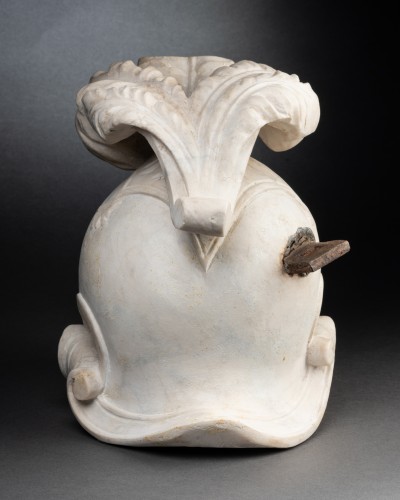 Casque en marbre - France, XVIIe siècle - Louis XIII